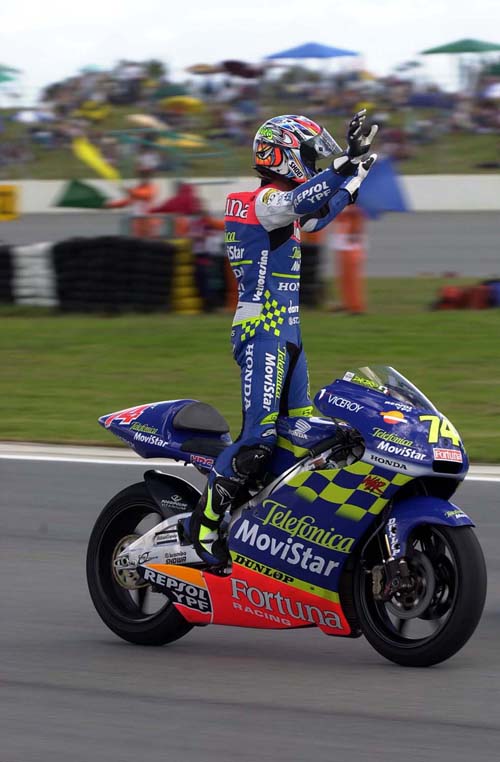 Edwards crashes in first qualifier.