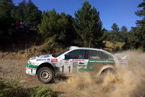 Sainz holds second for Ford amid Safari carnage.