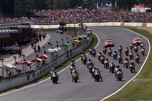 Corser ends with a podium and a fall.