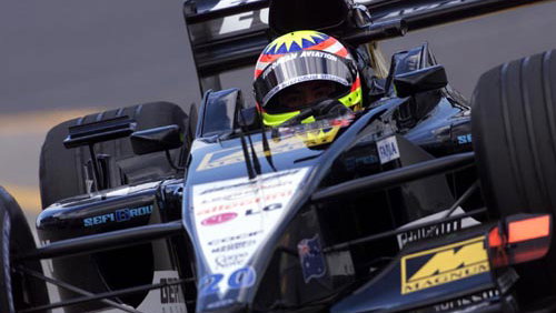 Yoong kicks off Minardi's 2002 test programme.