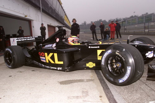 Toyota launches British TV sponsorship of F1.