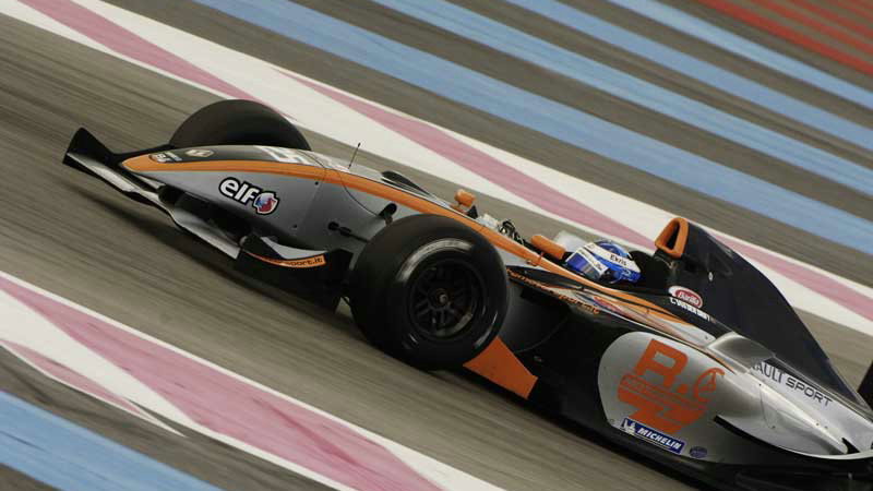WS: Khan secures RC drive.