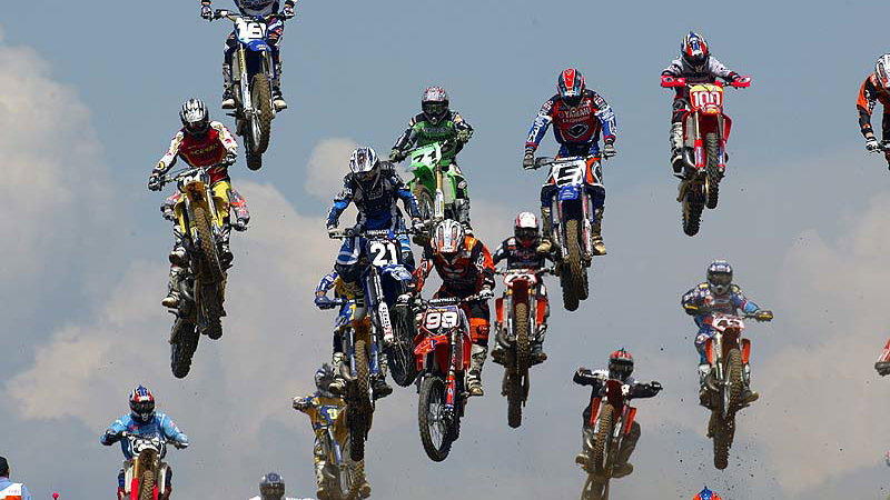 Kiwis win 2002 Oceania Motocross.