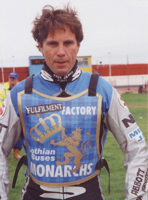 Peter Collins to race at brother's testimonial.