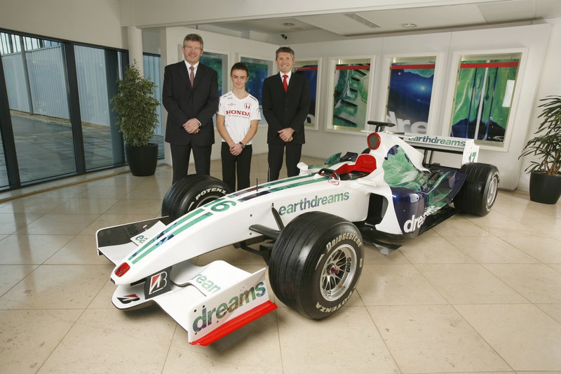 Johnny B Good as Herbert takes Speedcar laurels.