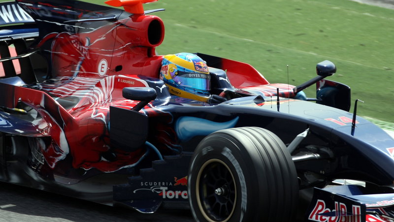 Bourdais crashes new STR3.