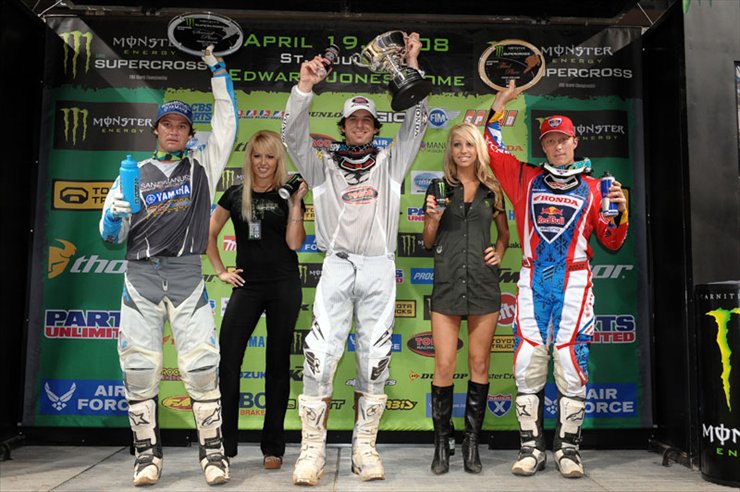 Reed takes AMA crown with 'Vegas victory.