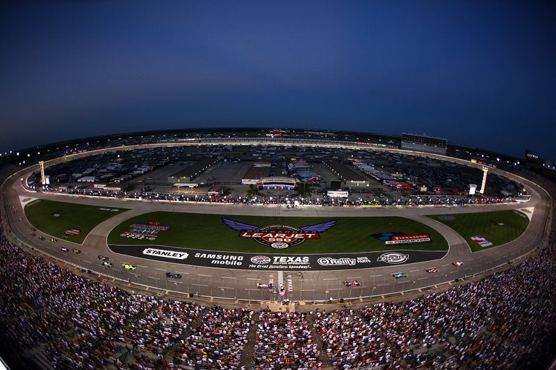 Wheldon to lead testing on 2012 Dallara