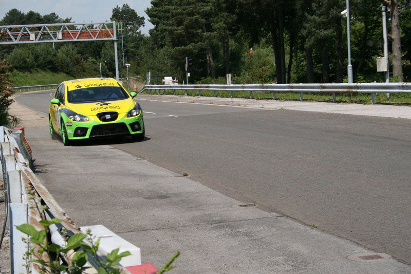 Neal says sorry over Shedden incident.