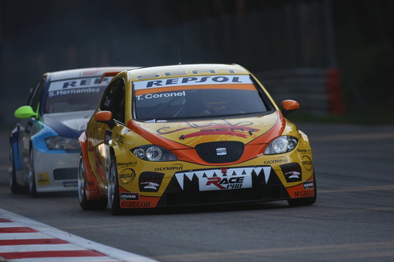 Bumper field for Touring Car Cup.