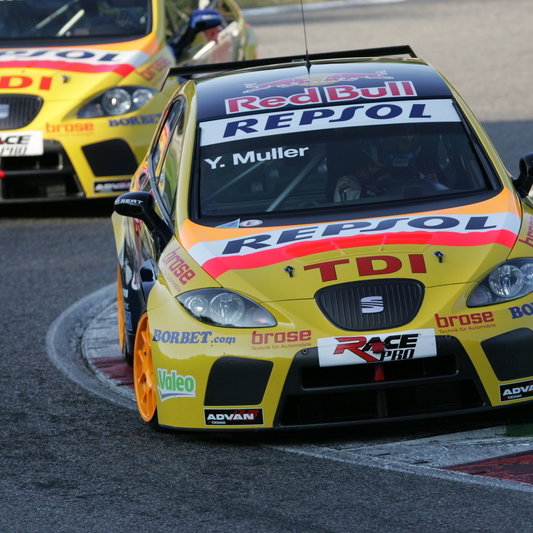 Muller wins Monza WTCC opener