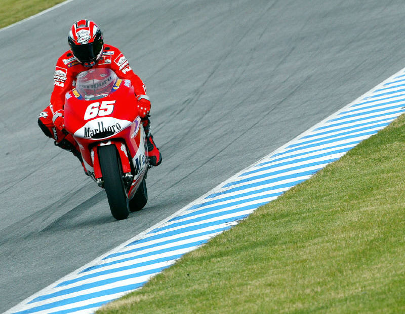 Rossi on second row after 'problems'.