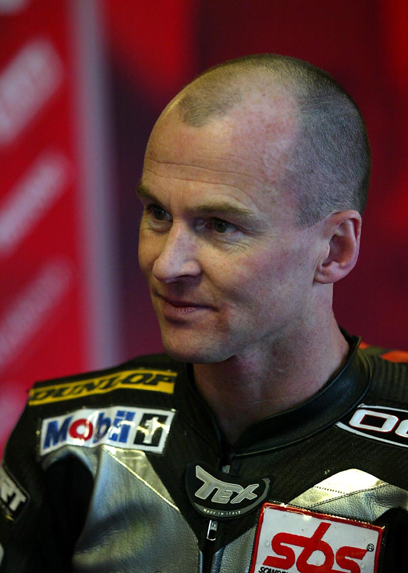 Andrews maintains third after 'strange weekend'.