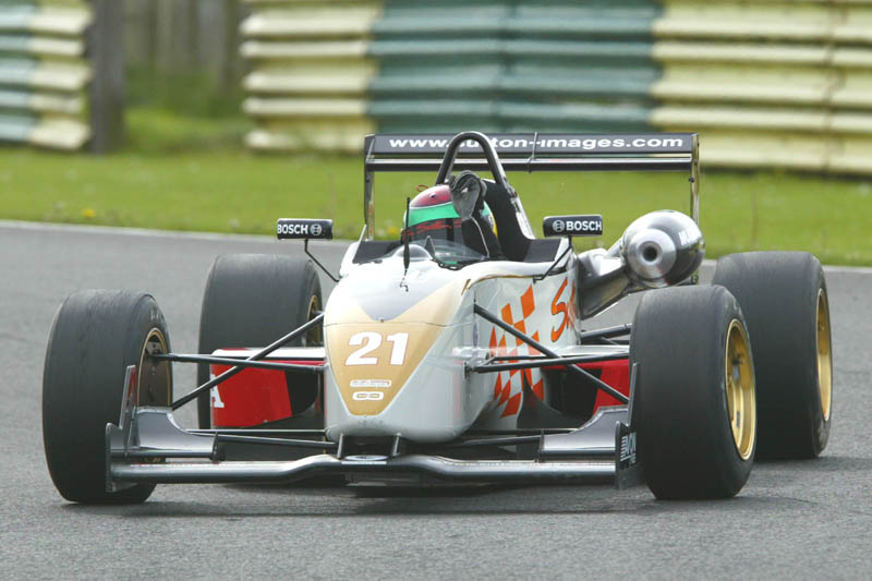 Piccione, Piquet take maiden F3 wins at Knockhill.