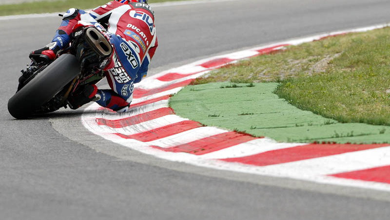Hodgson pulls a fast one at Oschersleben.