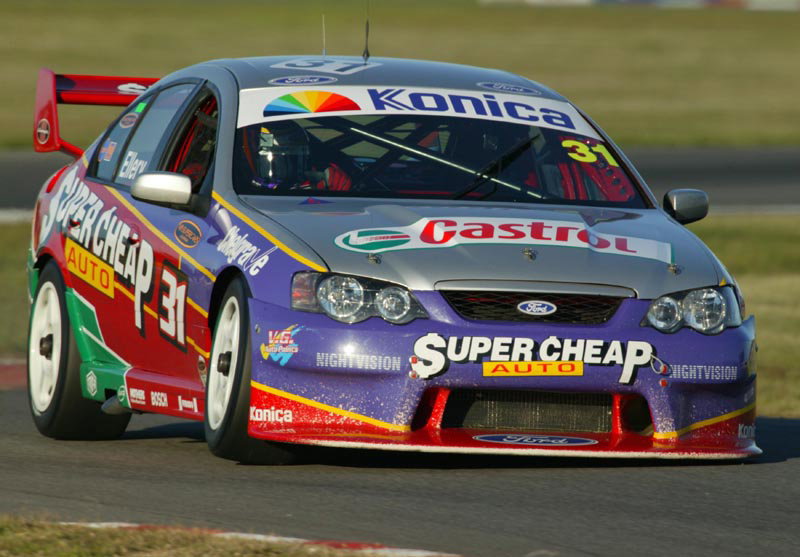 OzEmail Racing takes provisional front row.