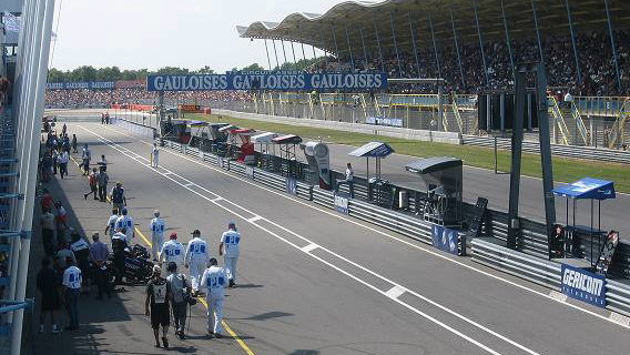 Three wide grid and 'ride through' for 2004.