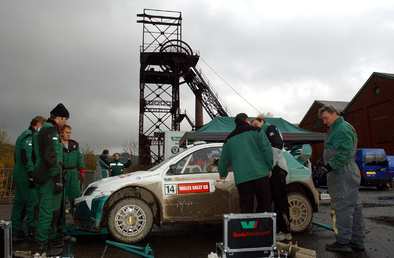 Burns re-admitted to have surgery on tumour.