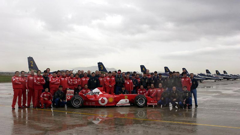 Eurofighter versus Schumi's F2003-GA: result 2-1.