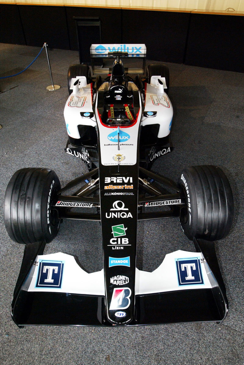 Superfund re-invests in Minardi.