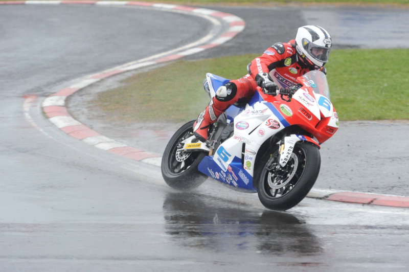 McWilliams seals pole position for Supertwin races at NW200