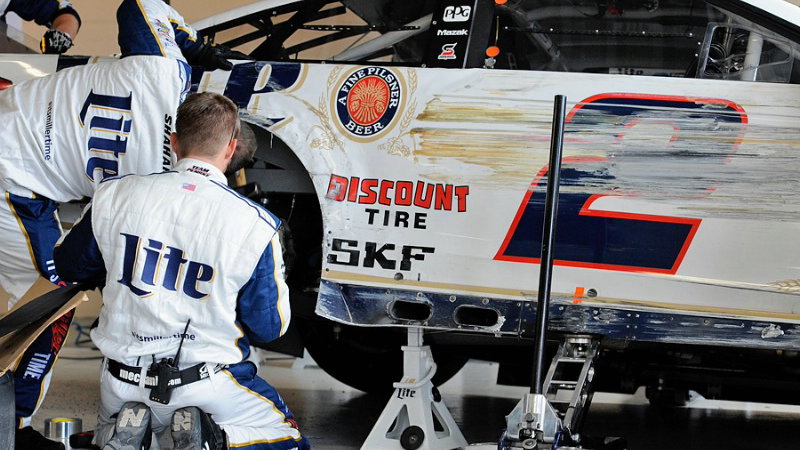 NASCAR Sprint Cup: Goodyear warns teams over Kansas tyre failures