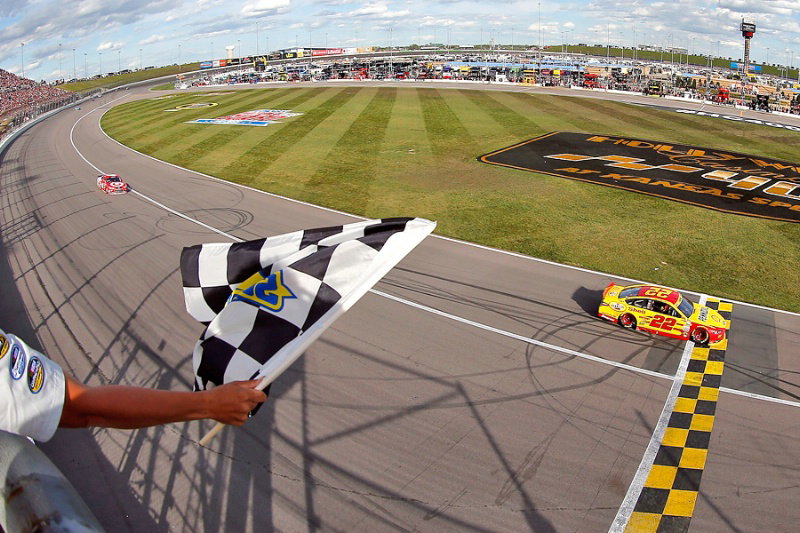 NASCAR: 2015 to see reduced testing and horsepower, wet road races