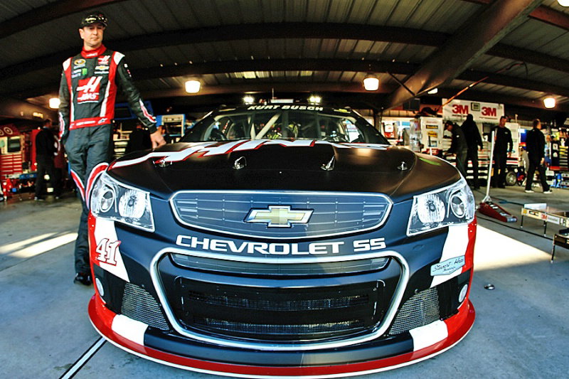 NASCAR: Gordon to start at back after practice crash