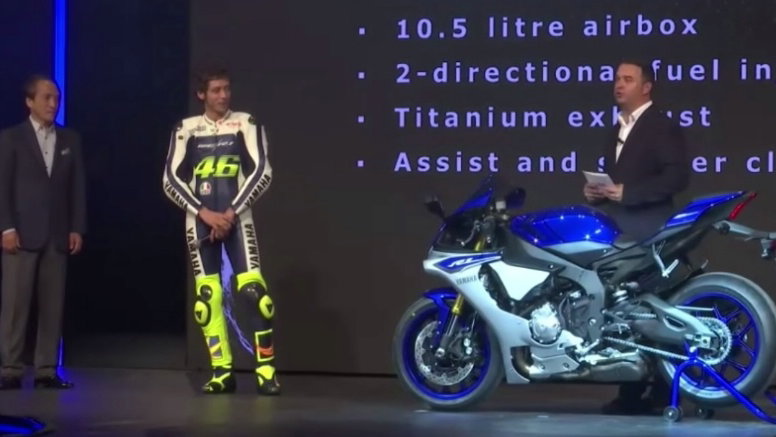 Rossi, Lorenzo unveil new Yamaha R1 Superbikes