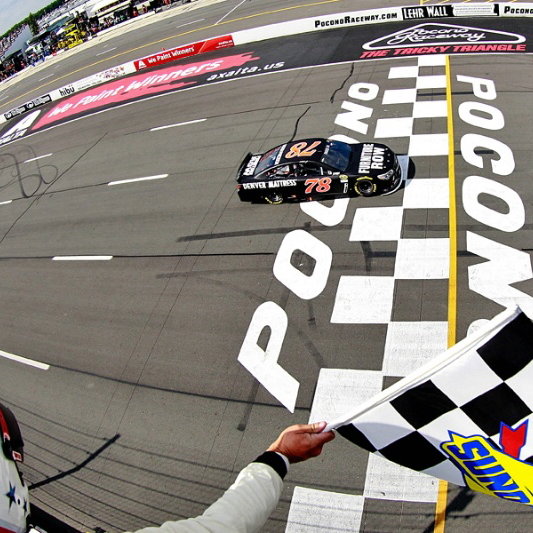 NASCAR: Gordon to start at back after practice crash