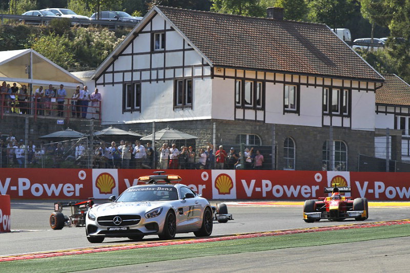 GP3: Kirchh?fer demoted on race 1 grid for blocking