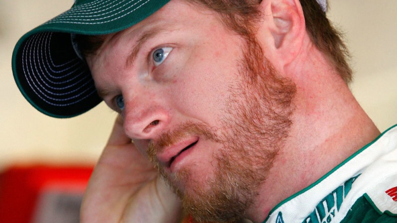 Earnhardt sides with NASCAR on privacy issues