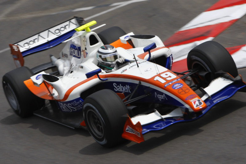 van der Garde snatches third win