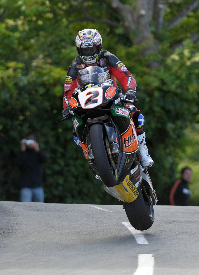 Davy Morgan raises cash for cancer charity