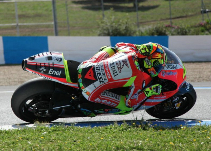 Pedrosa receives surgery on shoulder