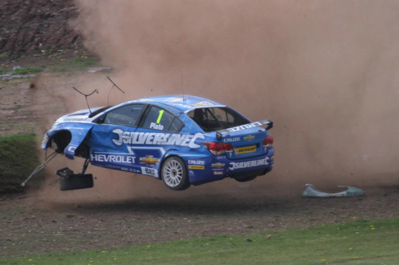 Jackson wins Donington finale