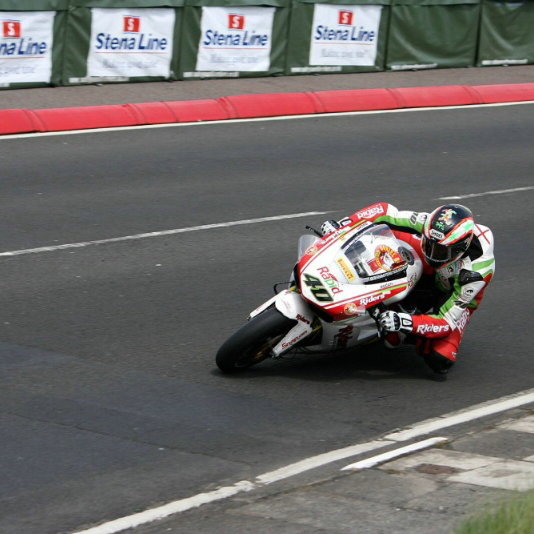Seeley takes on North West 200 with PBM Ducati V4 R