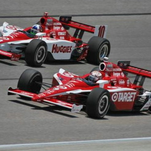 Indy 500: Big crash for de Silvestro