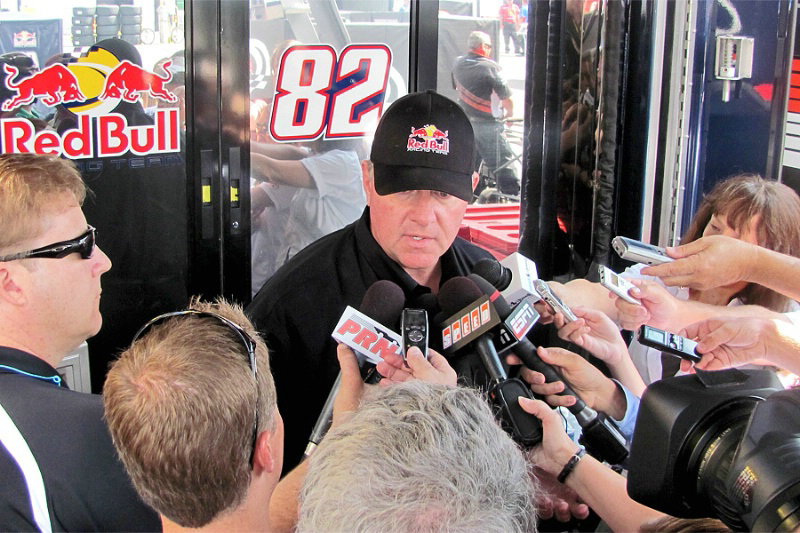 Joe Gibbs Racing teams fined for parts violation
