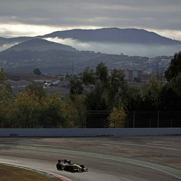 Formula 2 cars to use 18-inch Pirelli tyres from 2020