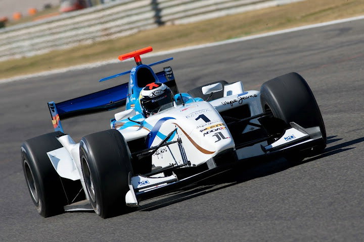 Lorenzo to drive GP2 car