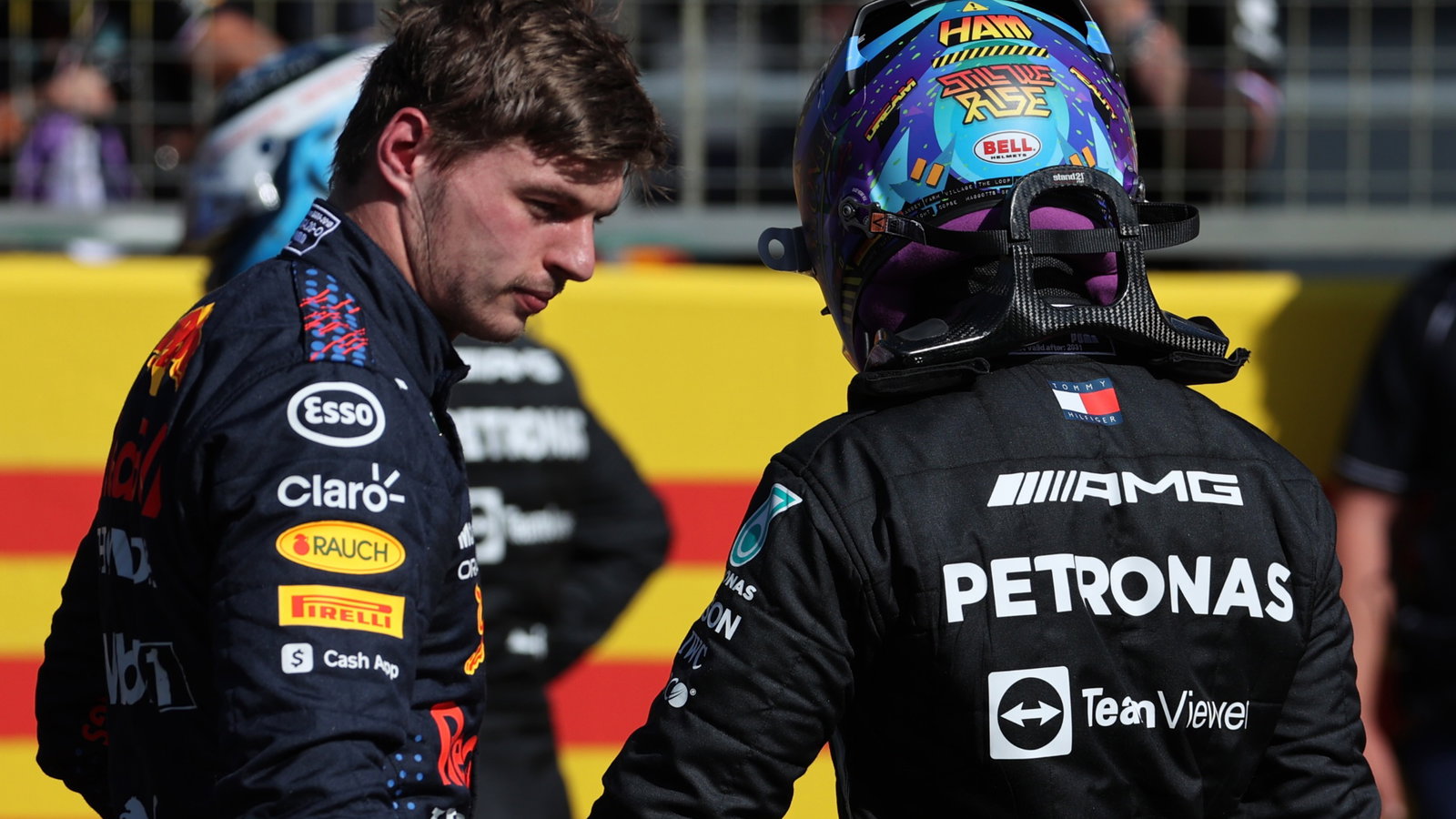 Max Verstappen (NLD) Red Bull Racing wins the sprint race and claims pole position with Lewis Hamilton (GBR) Mercedes AMG