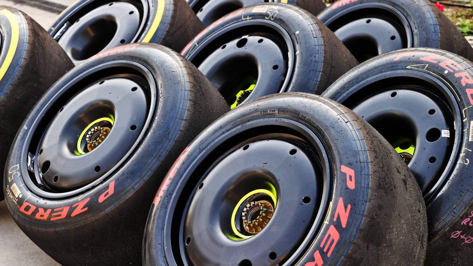 Pirelli tyres and new wheel