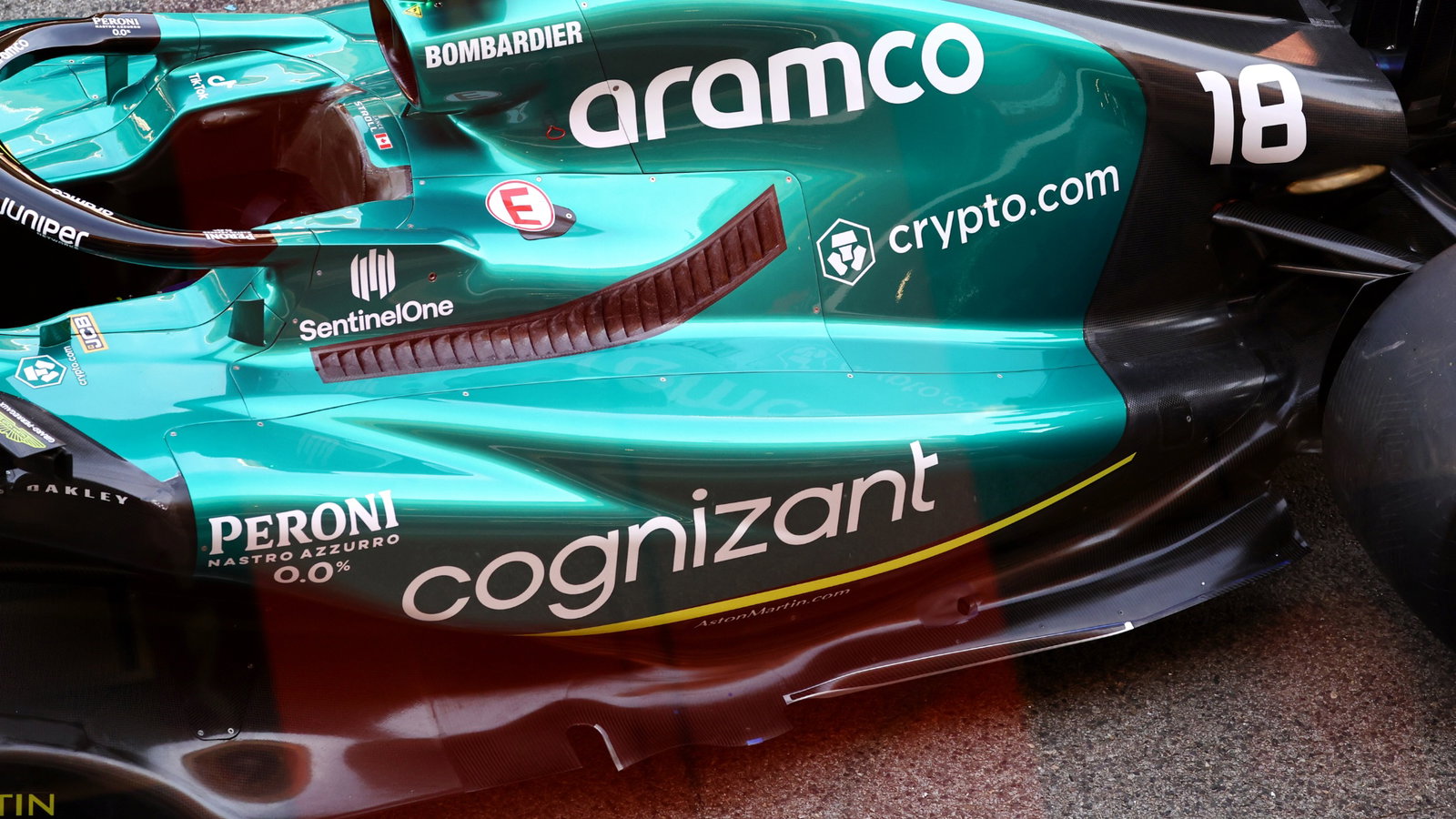 Aston Martin F1 Team AMR22 floor detail. 
