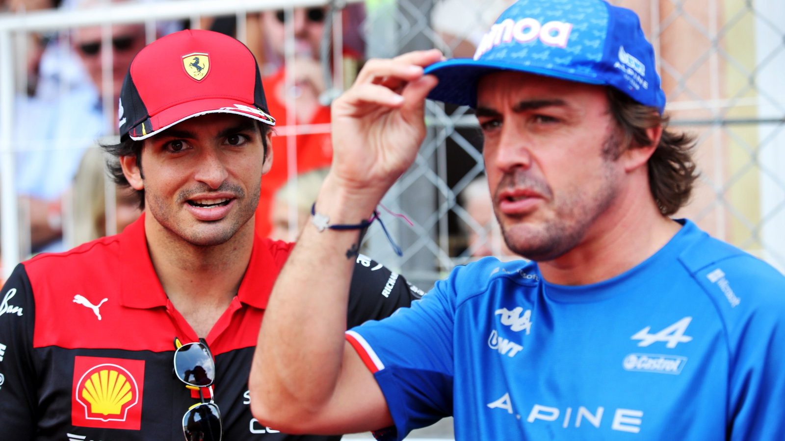Carlos Sainz Jr (ESP) Ferrari and Fernando Alonso (ESP) Alpine F1 Team on the drivers parade. Formula 1 World