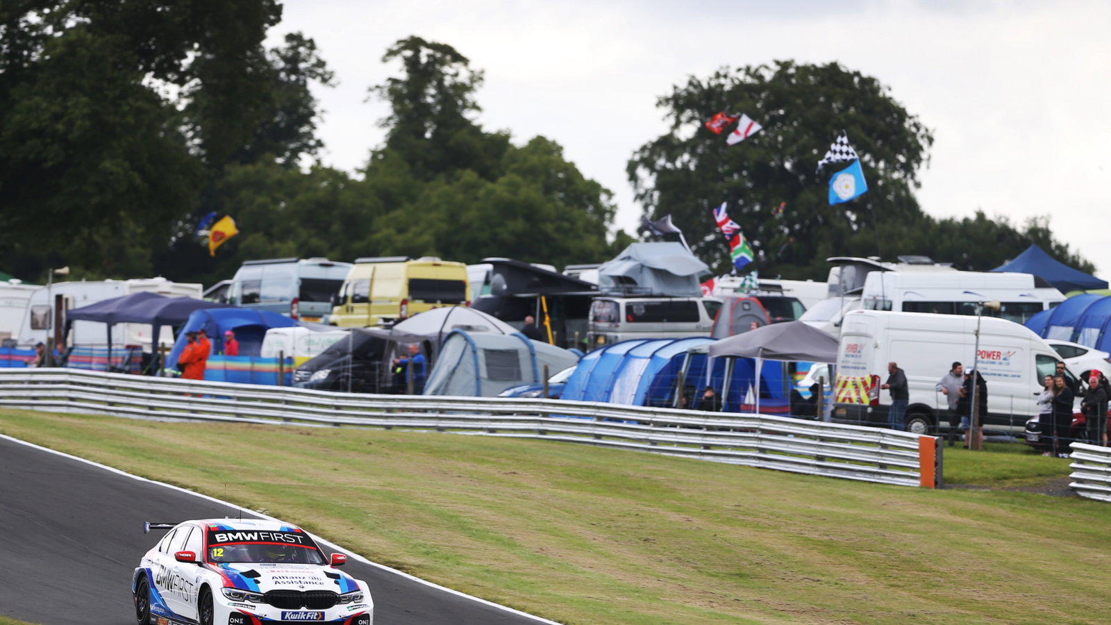 Stephen Jelley (GBR) - Team BMW BMW 330e M