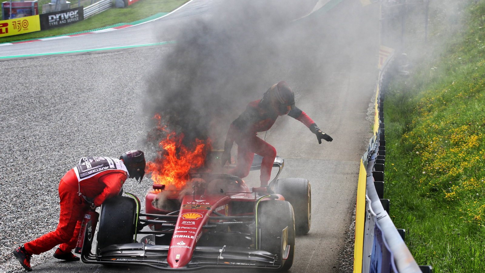 Carlos Sainz Jr (ESP) retired from the race 