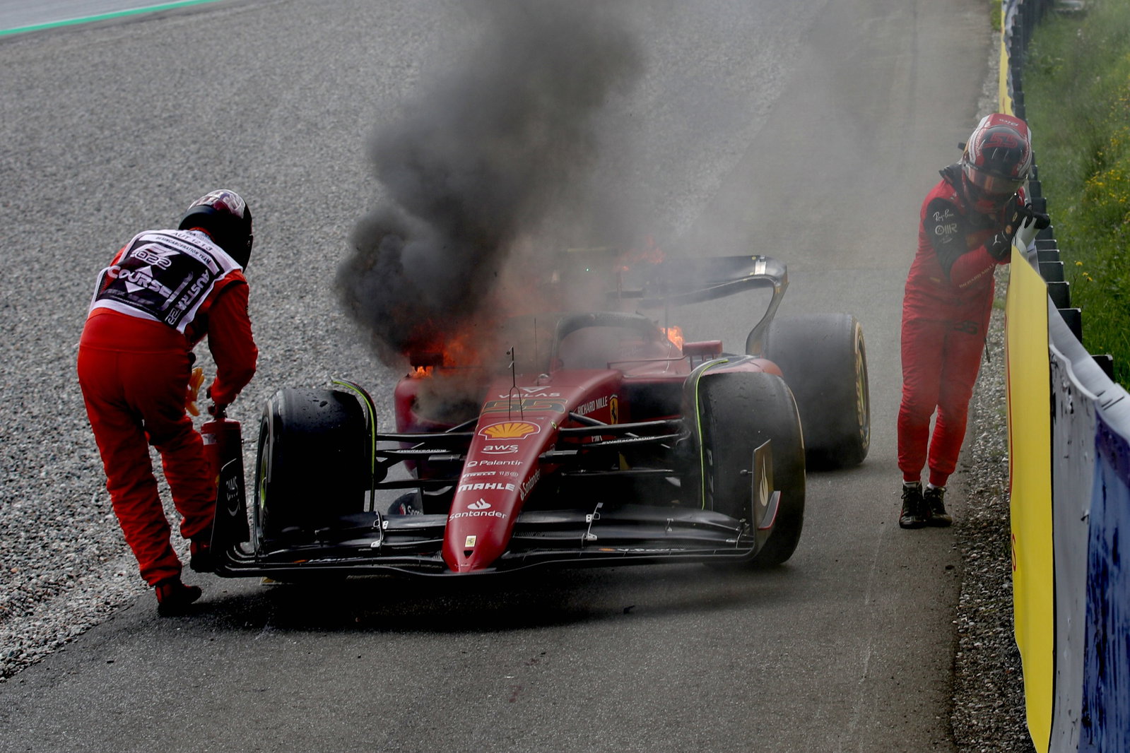 Carlos Sainz Jr (ESP) Ferrari F1-75 retired from the race with his car on fire. Formula 1 World Championship, Rd 11,