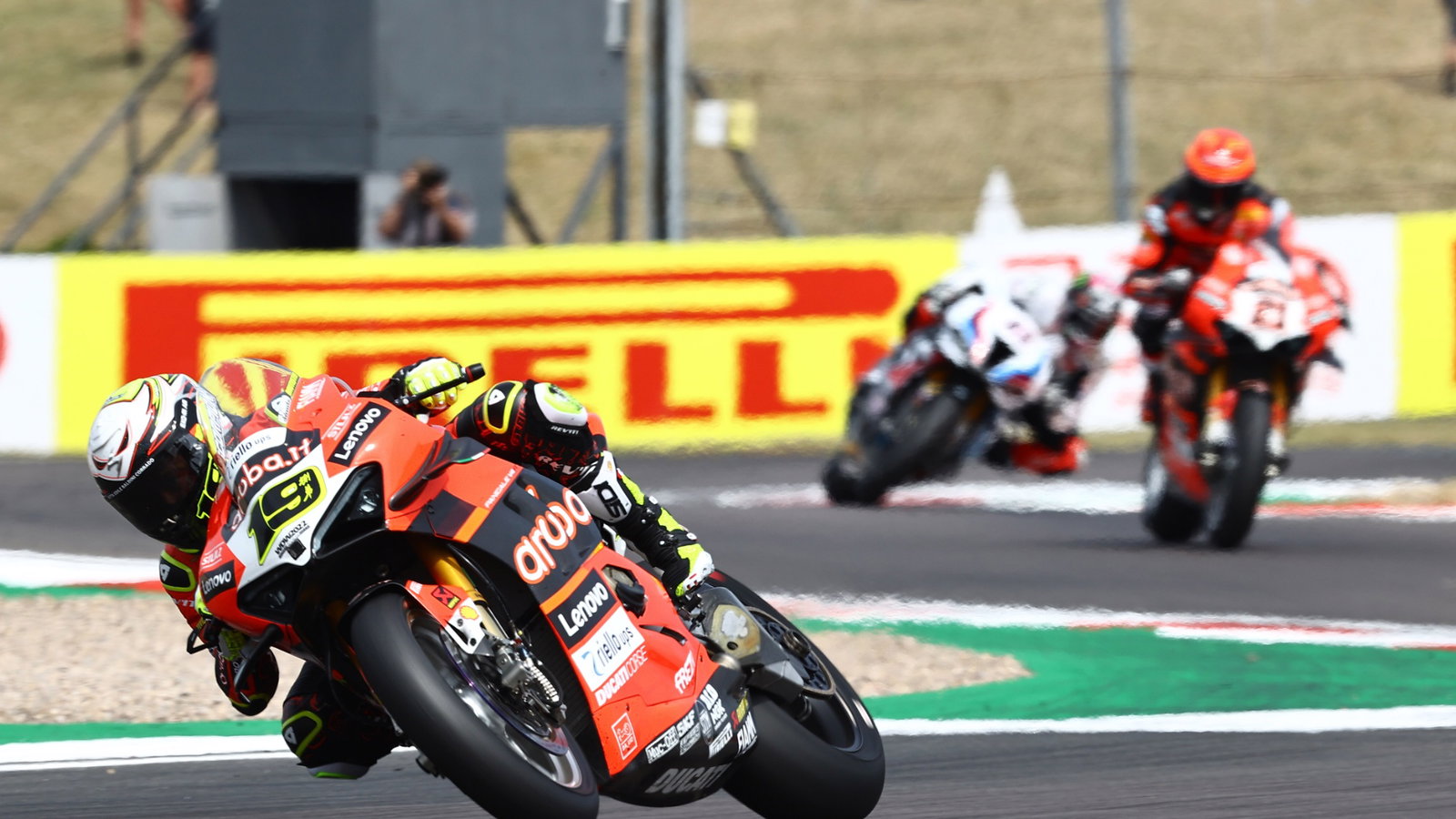 Alvaro Bautista, Michael Rinaldi, Ducati WorldSBK Donington Park