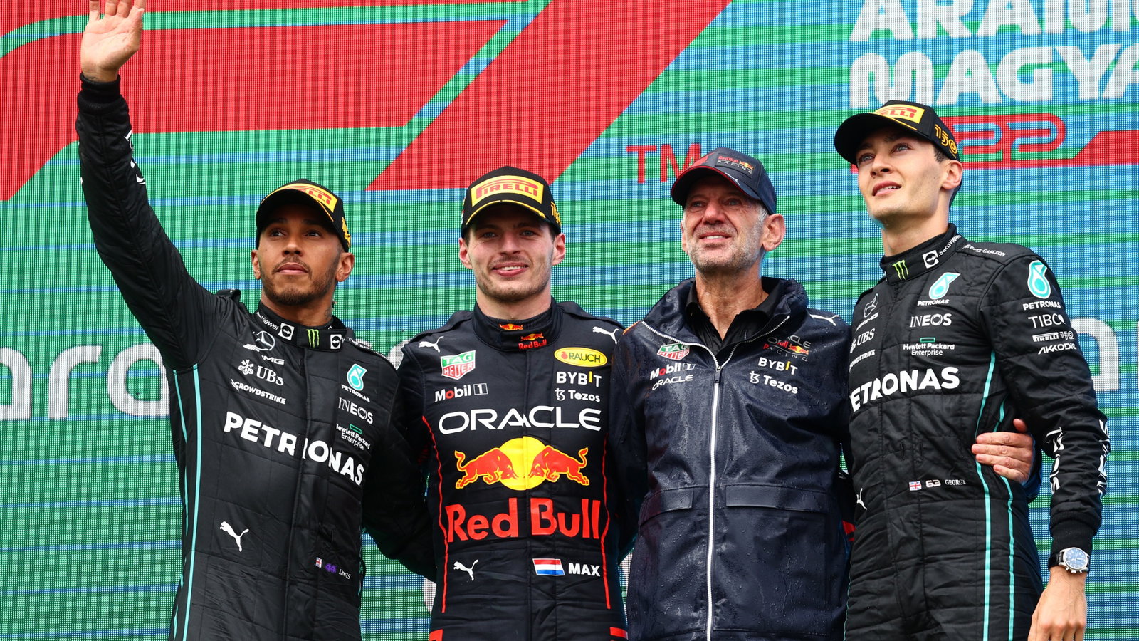 1st place for Max Verstappen (NLD) Red Bull Racing RB18, 2nd Lewis Hamilton (GBR) Mercedes AMG F1 W13, 3rd place George